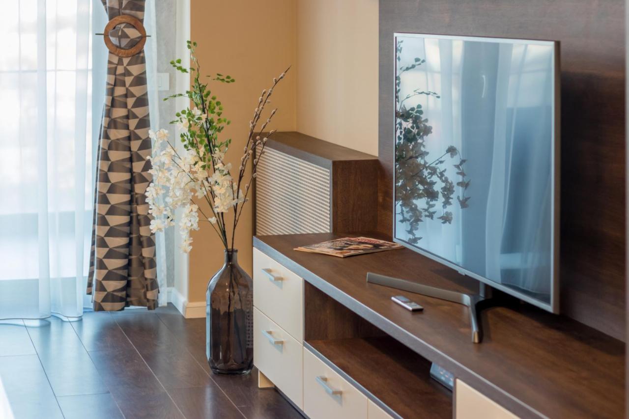 Modern Downtown Apartment Cluj-Napoca Ngoại thất bức ảnh